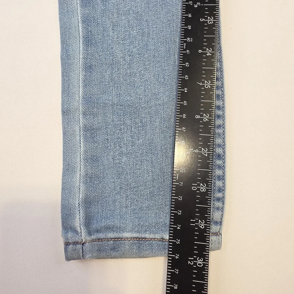 Levi's 711 Skinny Jeans Womens 27x30 Light Wash Stretch Denim Mid Rise